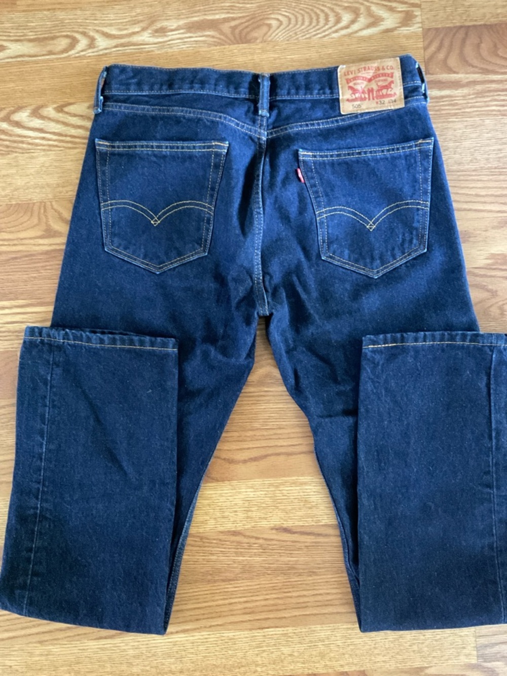 Levi’s 505 jeans men’s size 32x34 regular fit straight leg dark wash denim